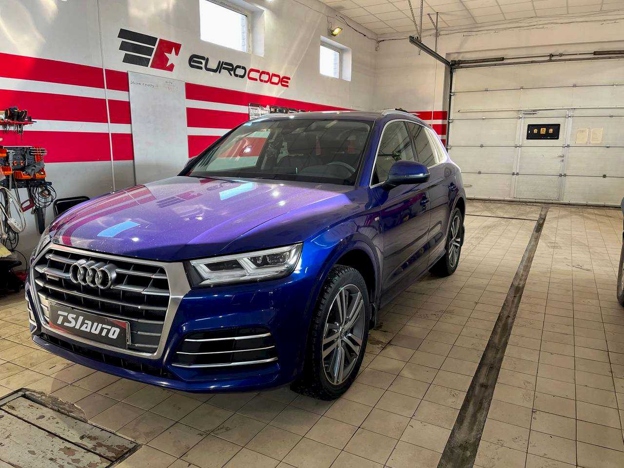 Шумоизоляция Audi Q5 в Алматы Шумоизоляция Audi Q5 в Алматы